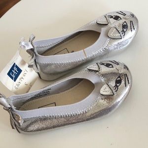 *NWT* Gap Silver Kitty Cat Shoes
